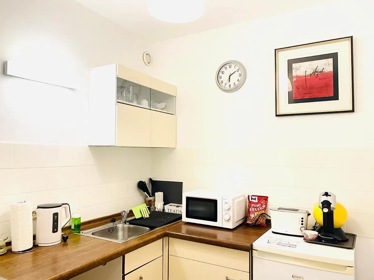 Daire #Welcometomesselaatzen#Twobedroomapartment&Balcony Hannover Almanya